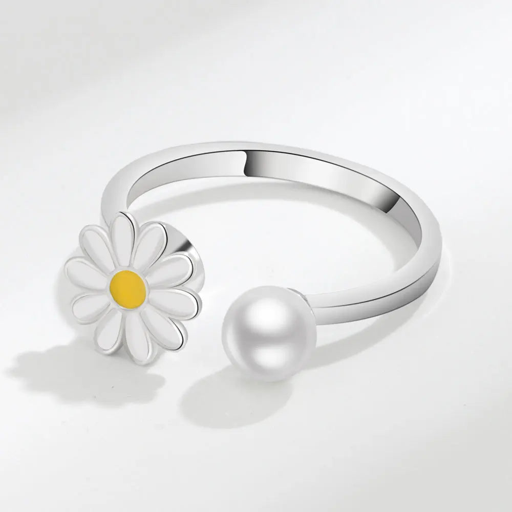 Adjustable Daisy Spinner Ring