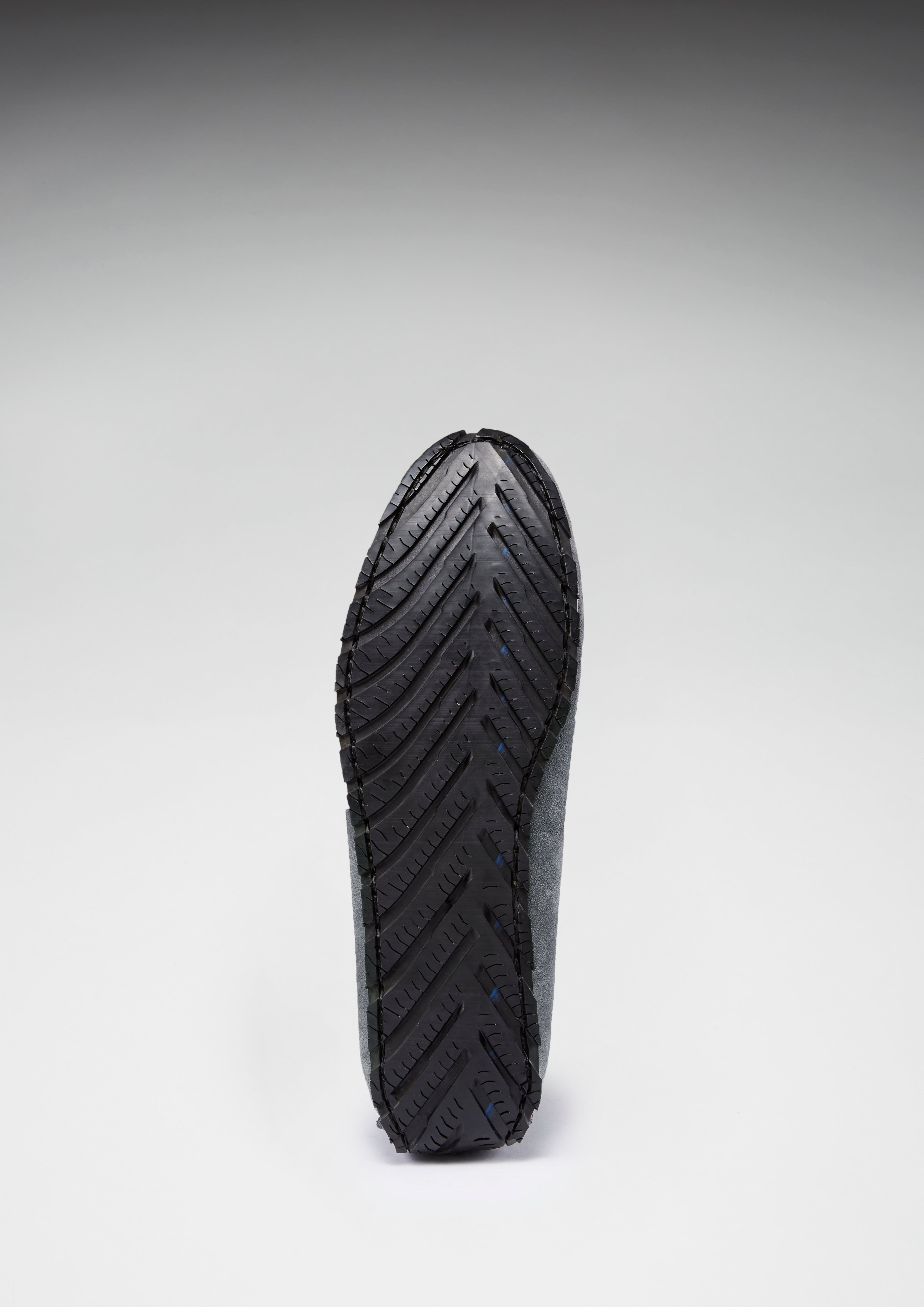 Mocassini da guida stringati Tyre Sole, in pelle scamosciata grigio ardesia