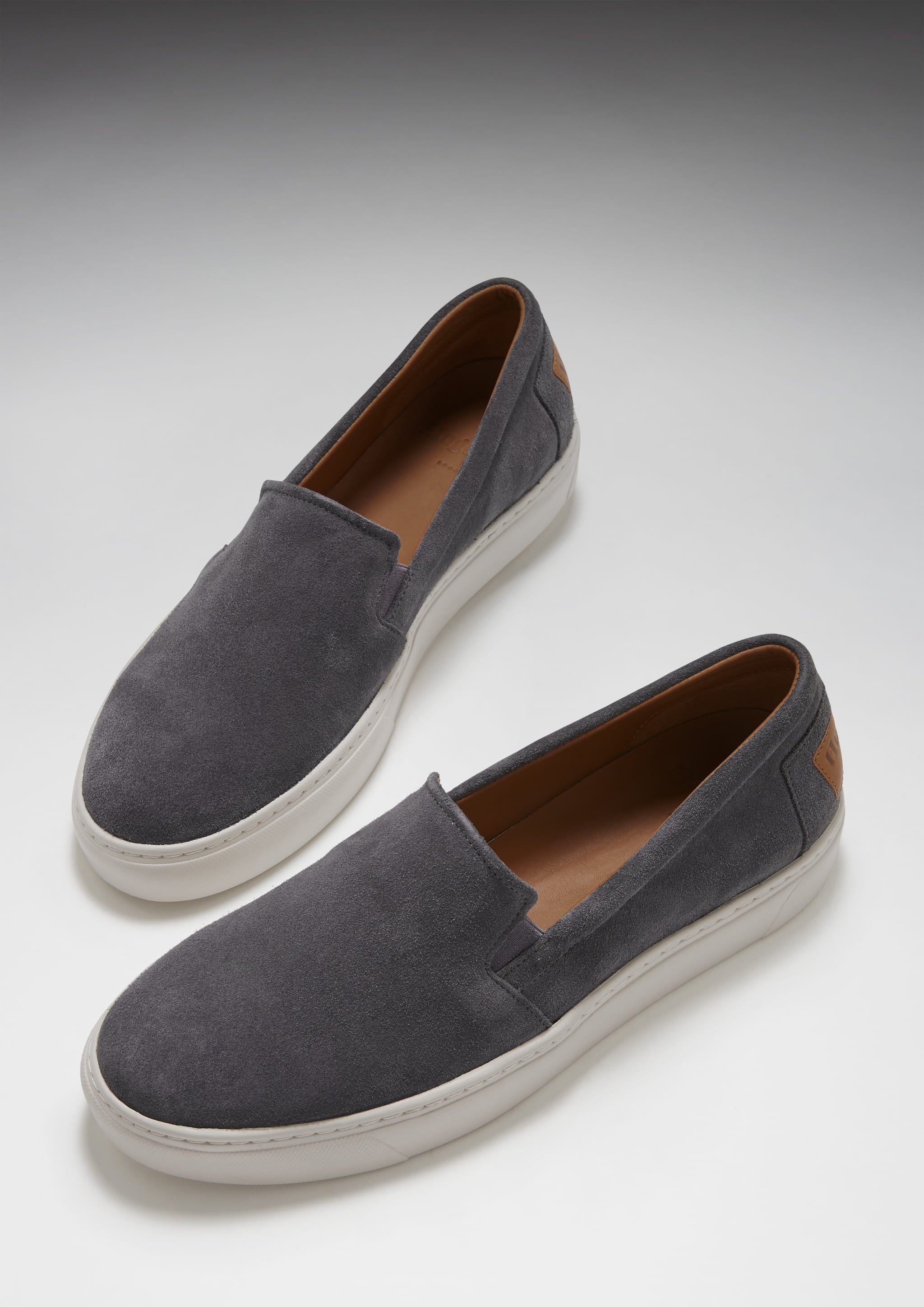 Sneakers slip-on, pelle scamosciata grigio ardesia