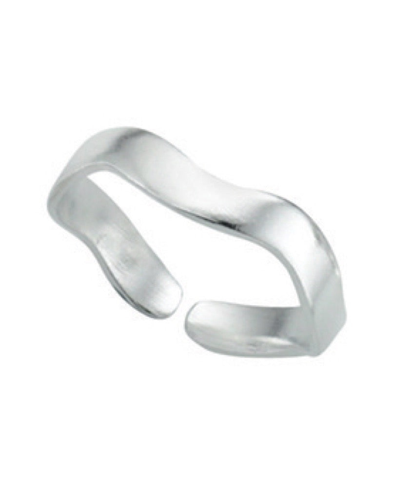 Beginnings Wavy Band Toe Ring