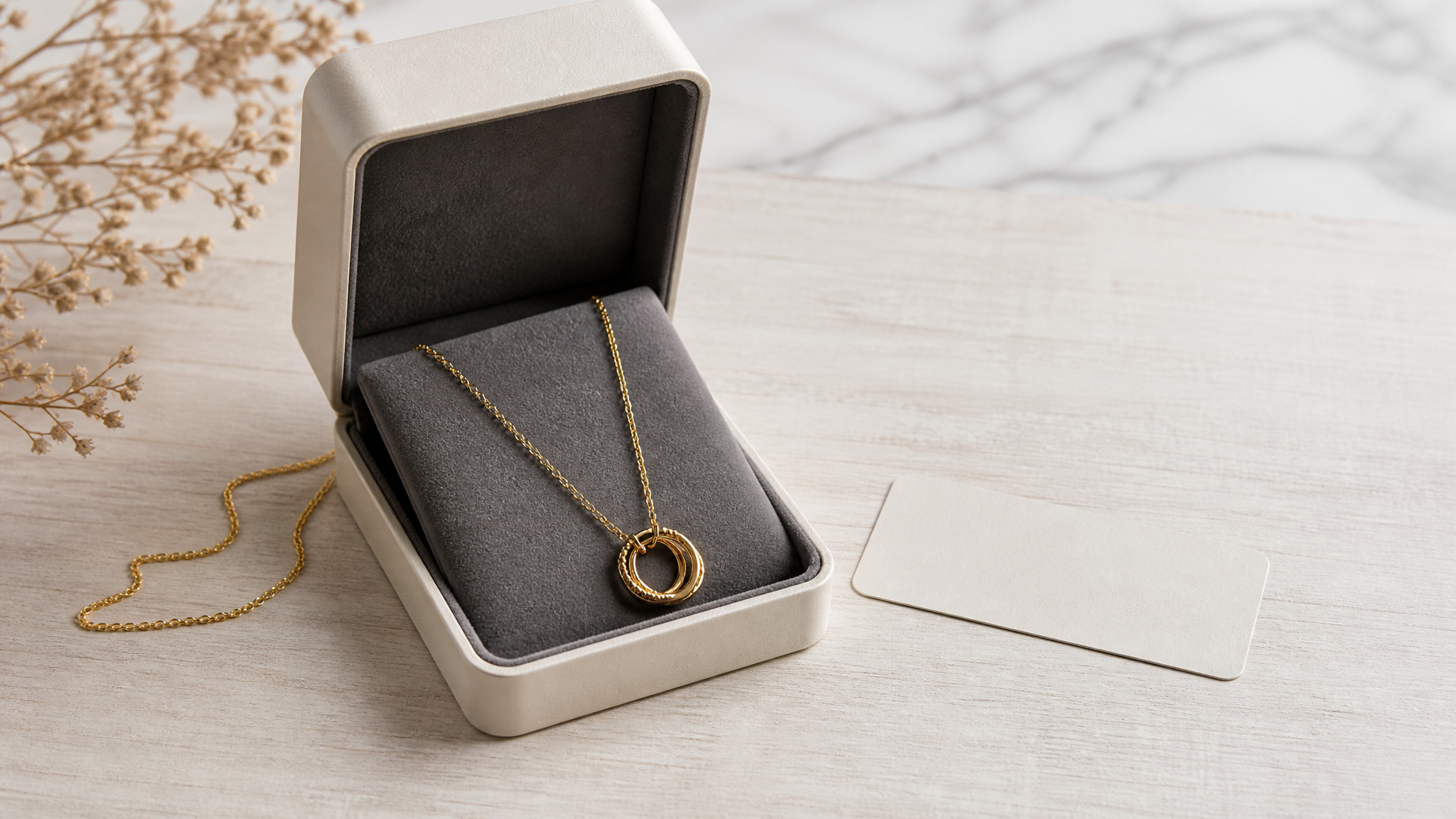 What to Look for When Buying Designer Jewellery Online