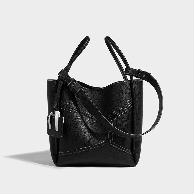 Lässige große Handtasche mit Schultergurt / Umhängetasche