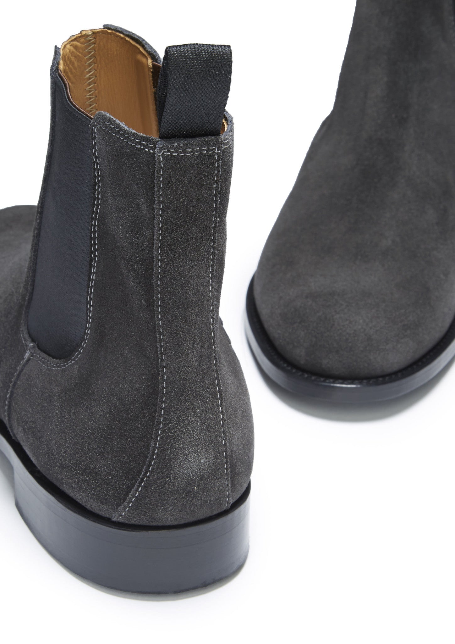 Graue Chelsea Boots aus Wildleder, rahmengenähte Ledersohle