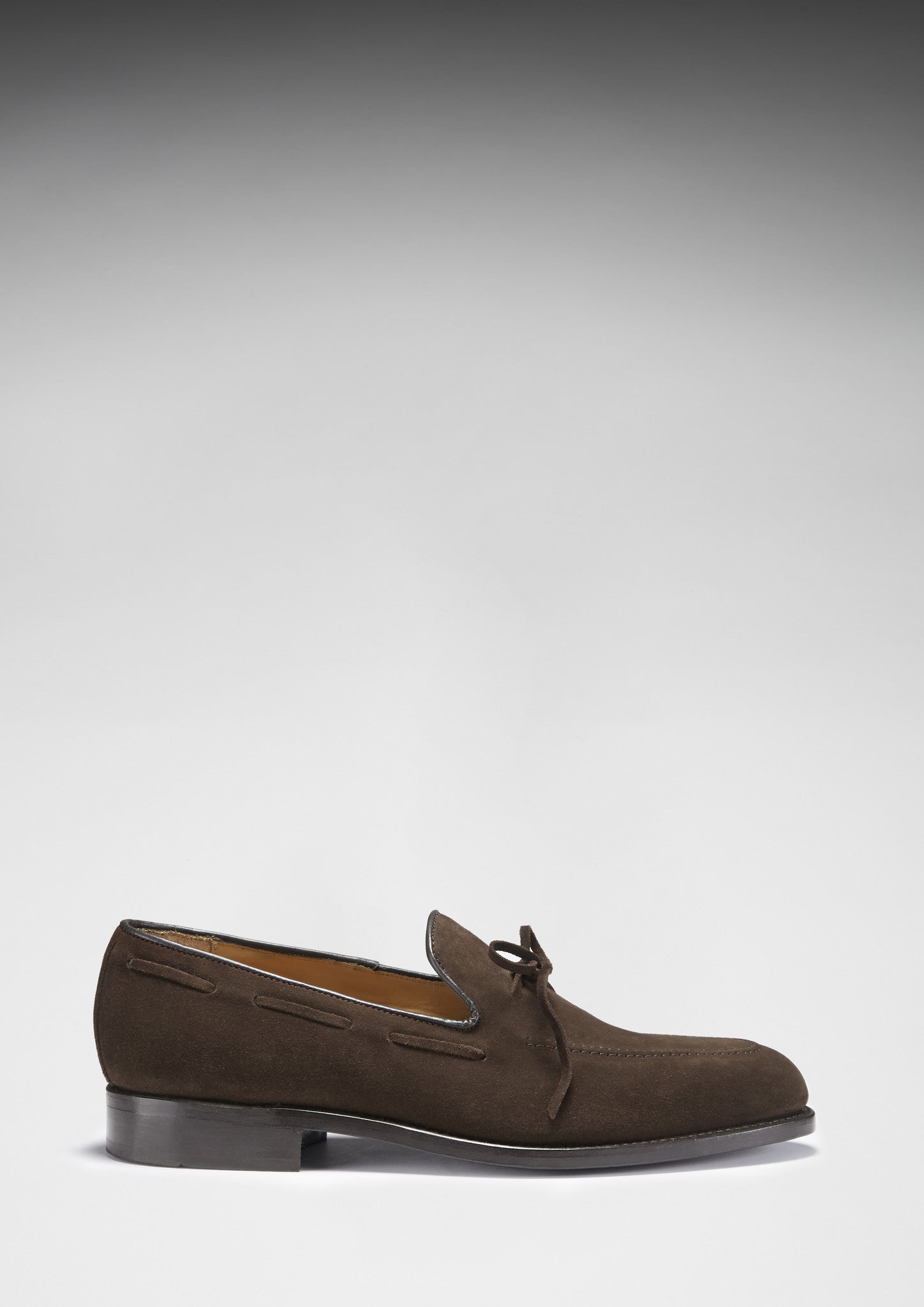 Braune Wildleder Goodyear rahmengenähte Slipper zum Schnüren