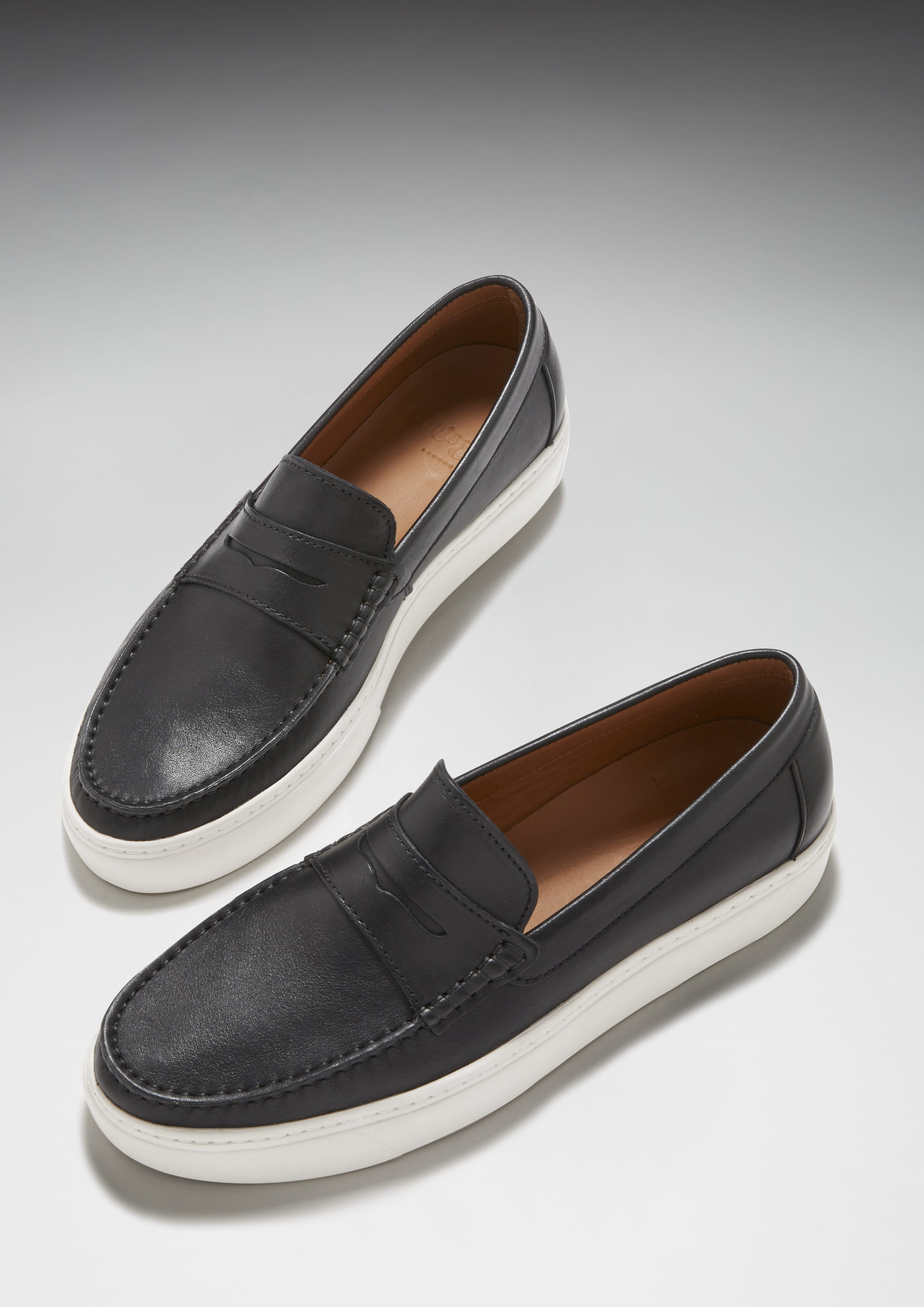 Slipper-Sneaker-Loafer, schwarzes Leder