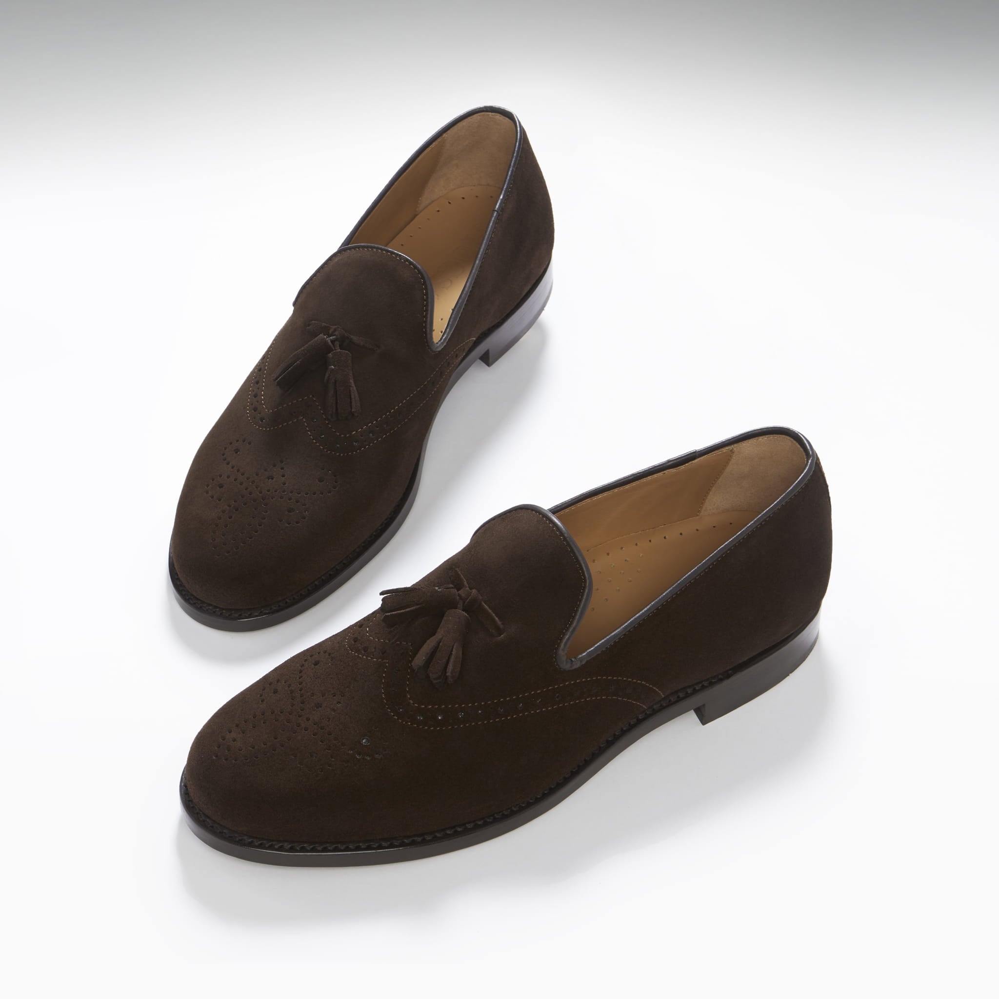 Braune Wildleder-Brogues mit Quasten, rahmengenähte Lederlaufsohle