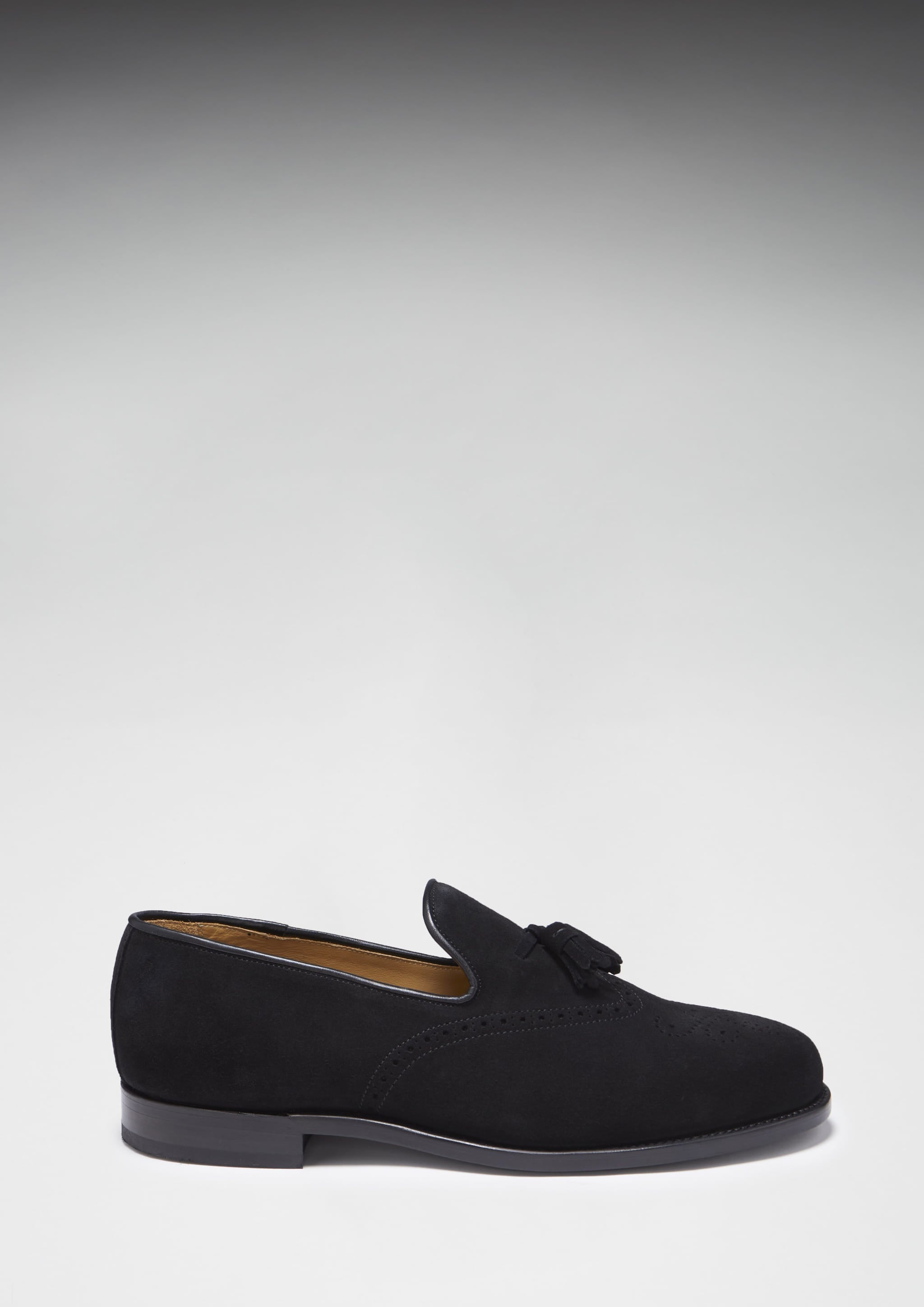 Schwarze Wildleder-Brogues mit Quasten, rahmengenähte Ledersohle