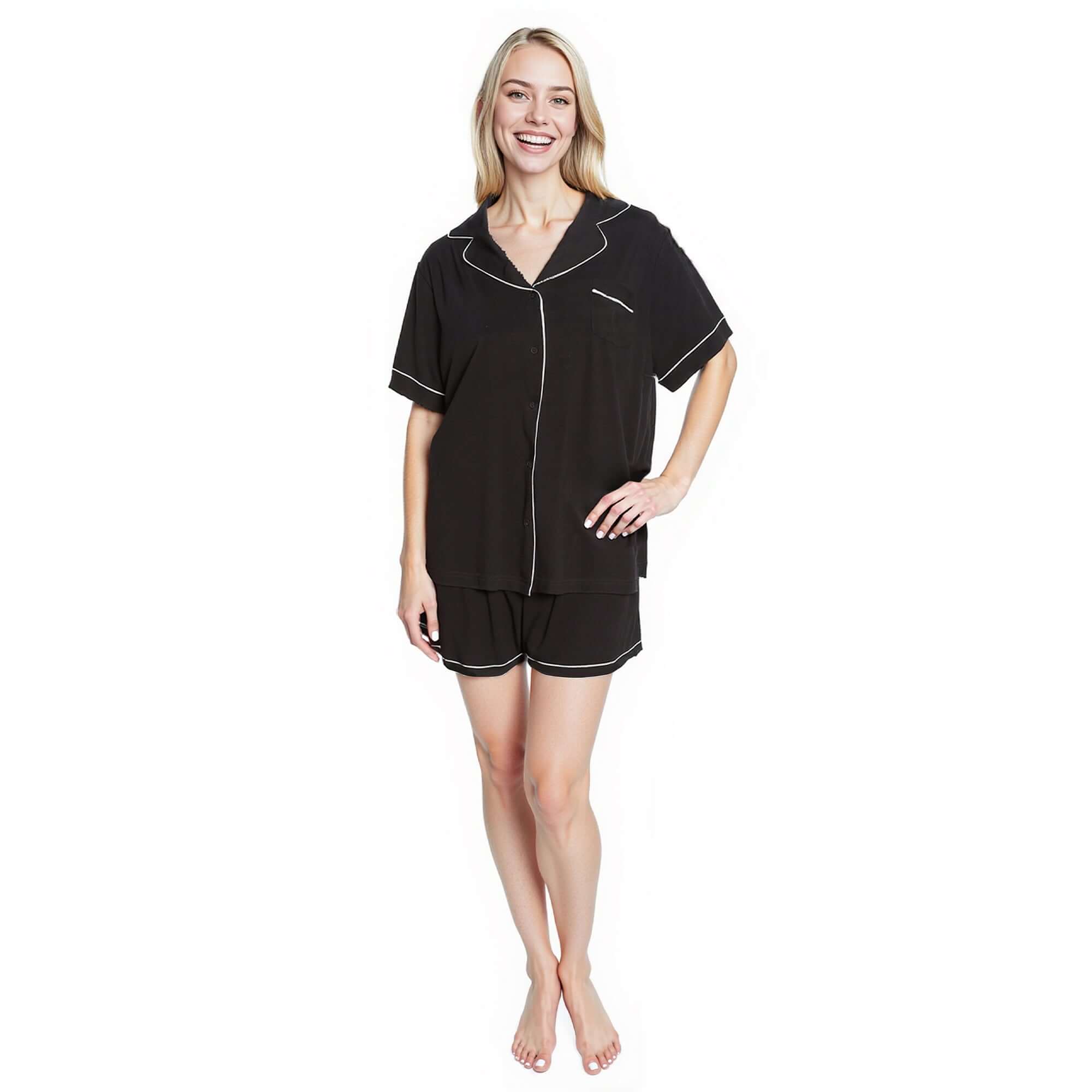 Daisy Dreamer Damen Kurzer Pyjama in Schwarz – Superweiche Schlafbekleidung mit Knopfleisten-Oberteil und Shorts mit Taschen, lockere Passform