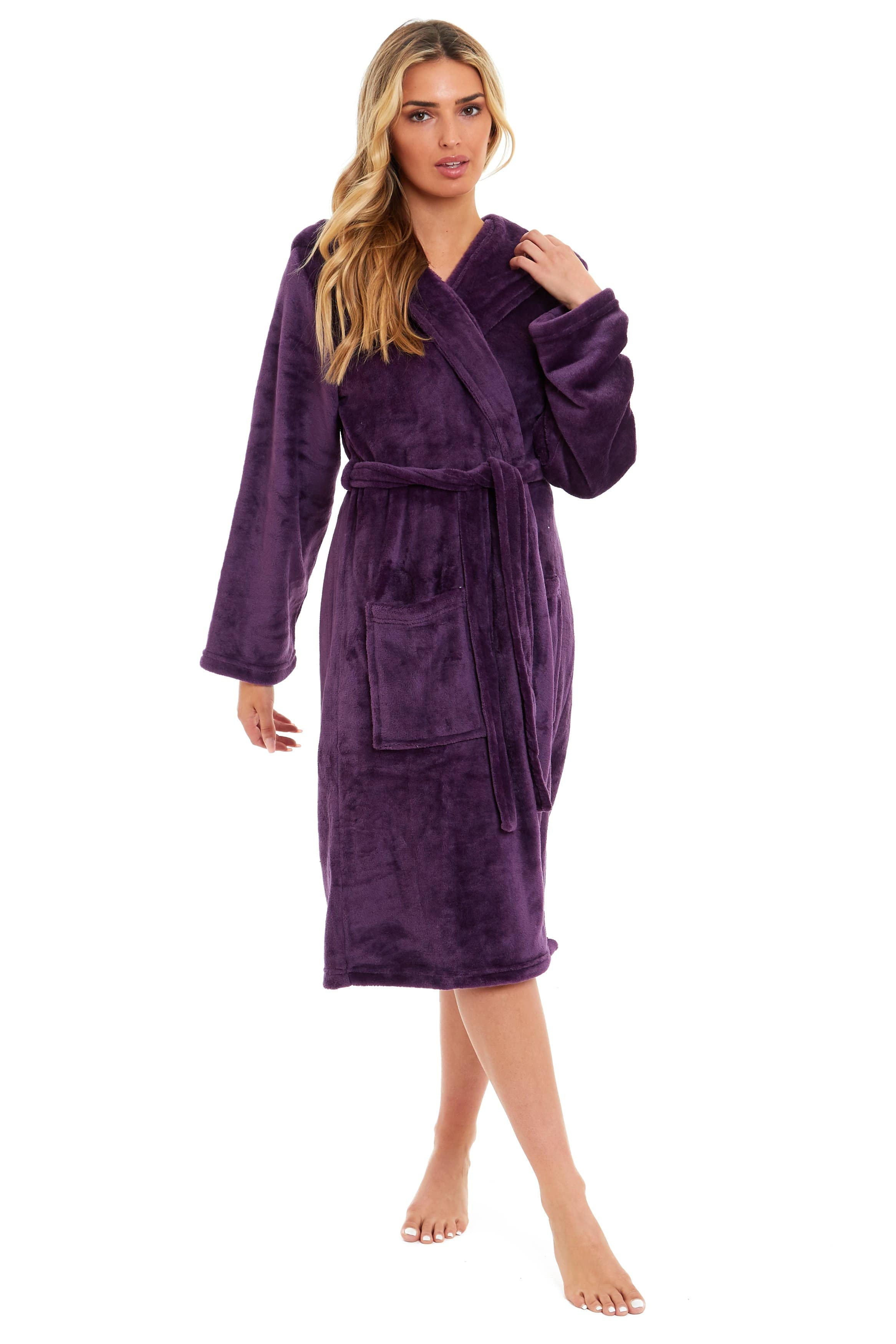 OLIVIA ROCCO Damen Kapuzen-Fleece-Bademantel Ultra-weicher Samt-Bademantel für Winter, Entspannung und Gemütlichkeit zu Hause