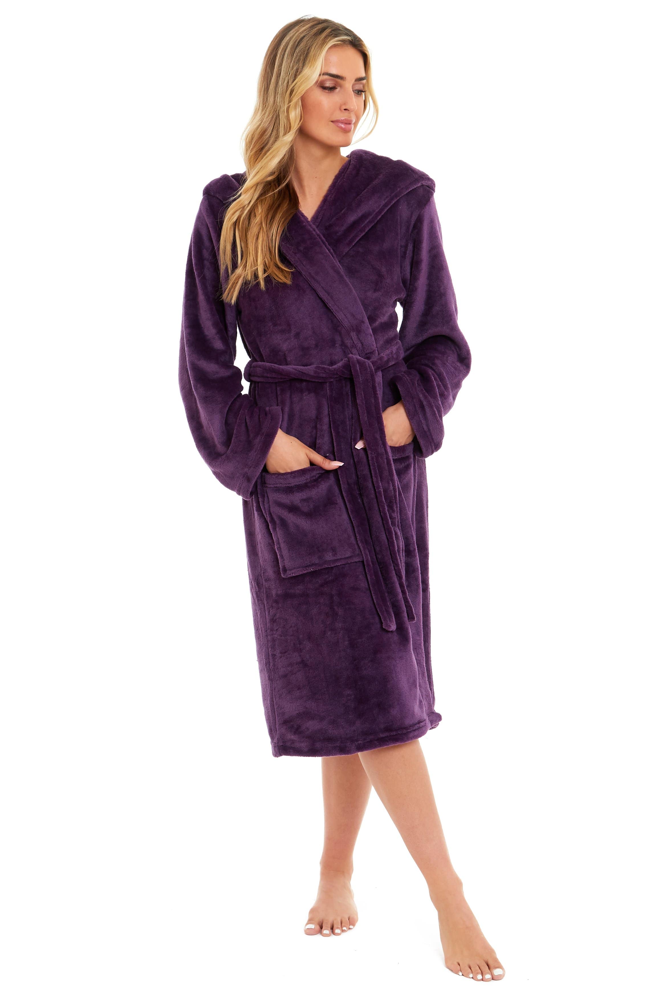 OLIVIA ROCCO Damen Kapuzen-Fleece-Bademantel Ultra-weicher Samt-Bademantel für Winter, Entspannung und Gemütlichkeit zu Hause