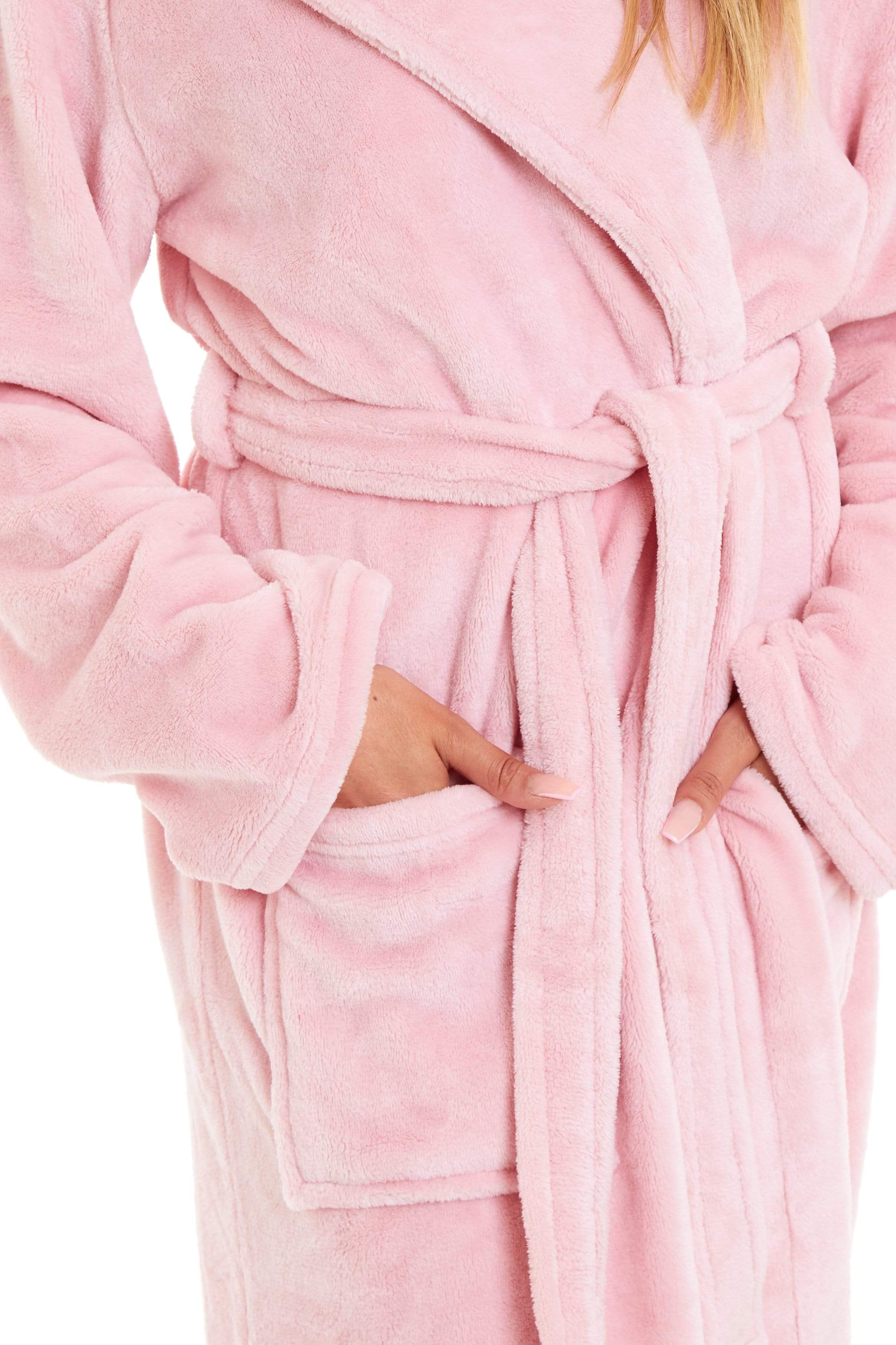 OLIVIA ROCCO Damen Kapuzen-Fleece-Bademantel Ultra-weicher Samt-Bademantel für Winter, Entspannung und Gemütlichkeit zu Hause